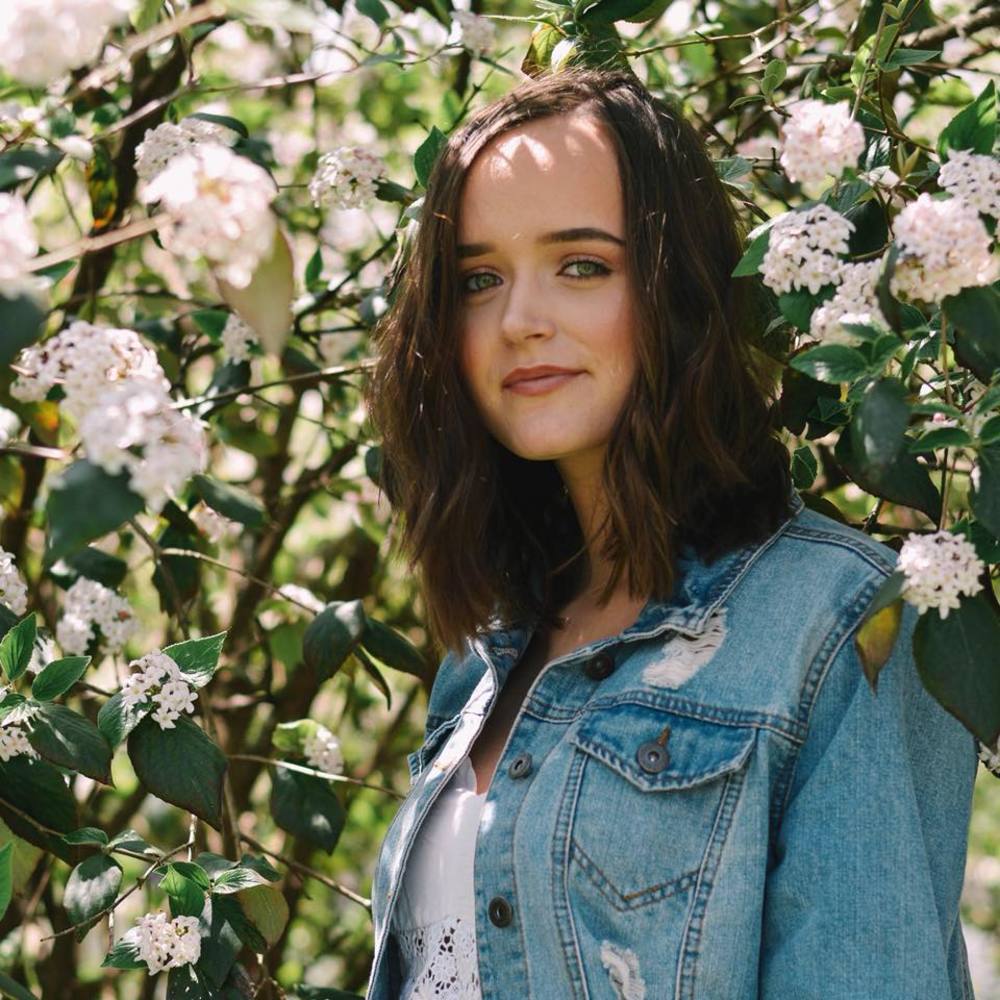 Meet your Posher, Avery